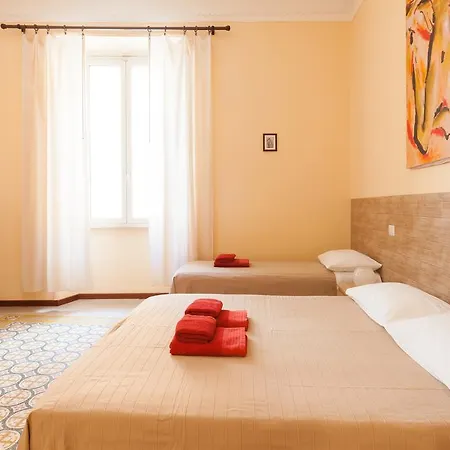 福瑞奥卡米洛住宿加早餐旅馆 招待所 3*