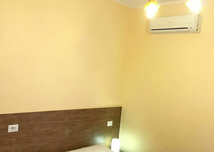 フーリオ カミッロ ゲストハウス 3*