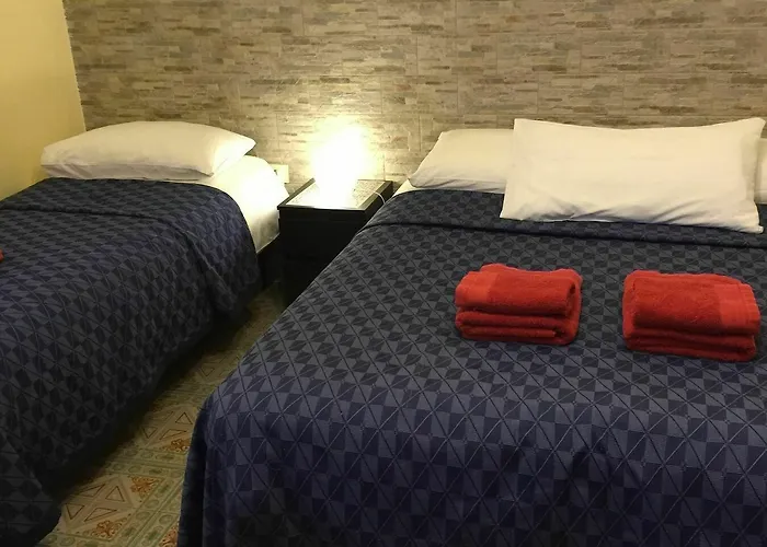 フーリオ カミッロ ゲストハウス 3*