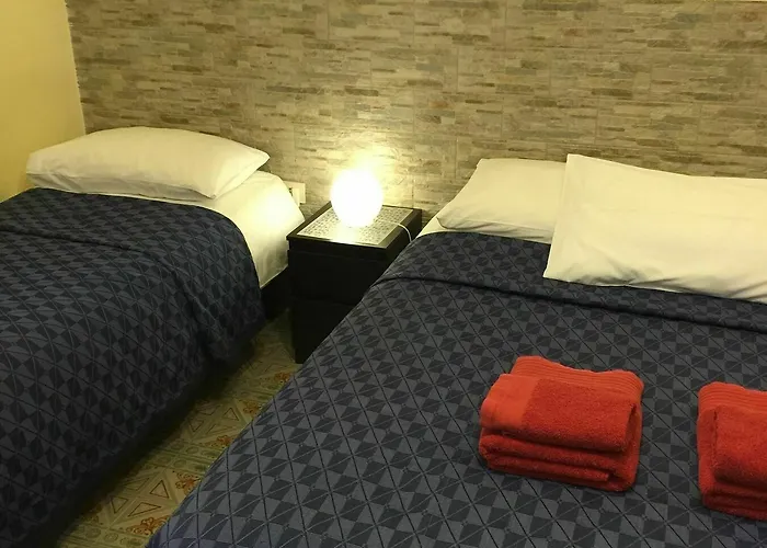 フーリオ カミッロ ゲストハウス 3*